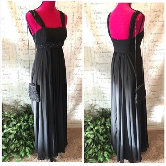 David's Bridal Evening Dress  - Picture 4 of 4